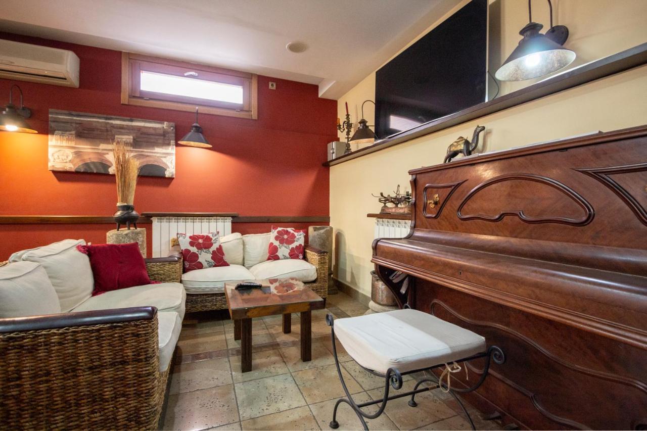 Hostal Los Canteros Golmayo エクステリア 写真